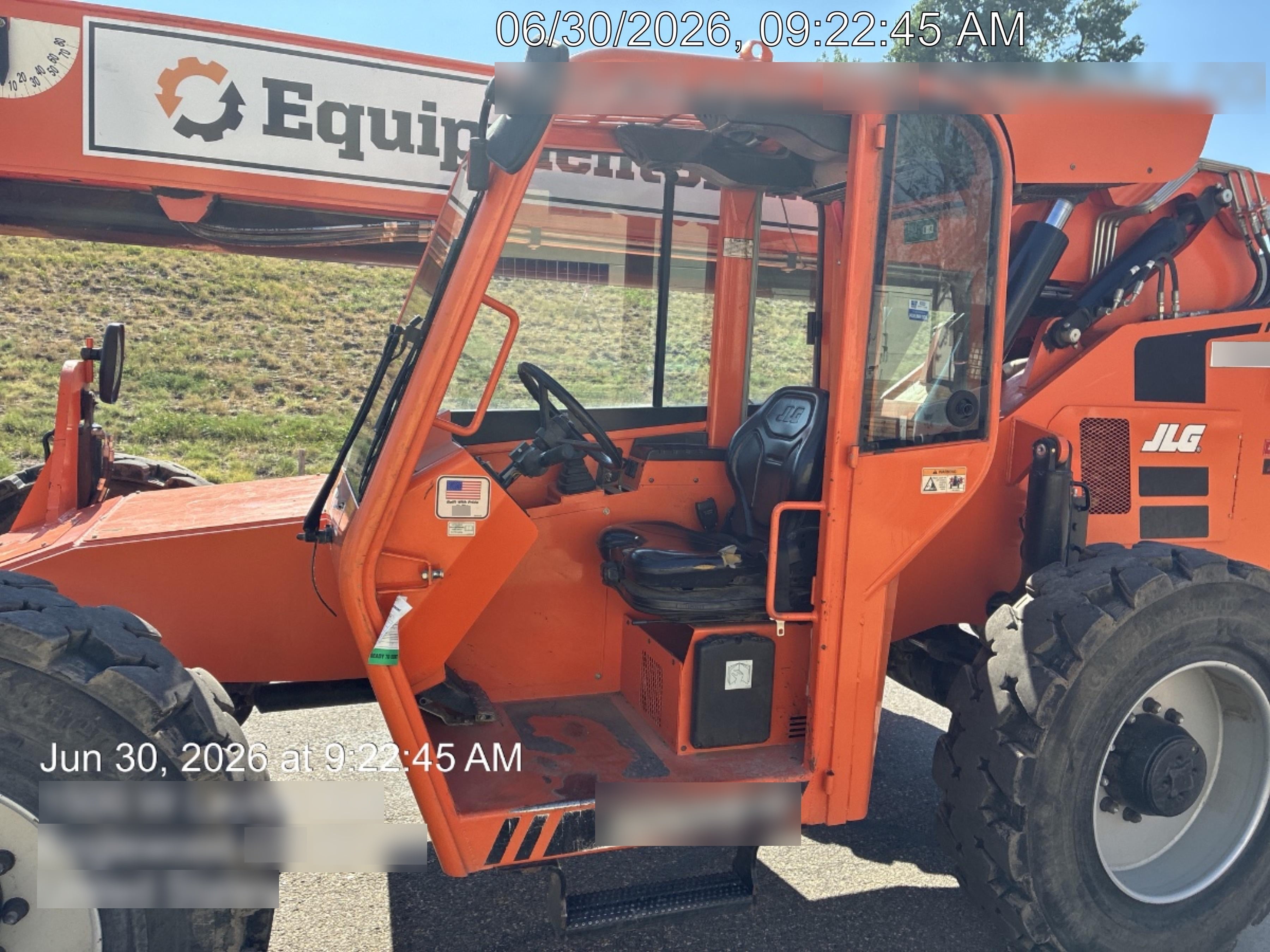 2020 Skytrak 10054 Cab/Heat/Air, Solid Tires, Work Lights, Beacon, Aux Hydraulics, Back up Alarm, Lifting Eye, ES Decals