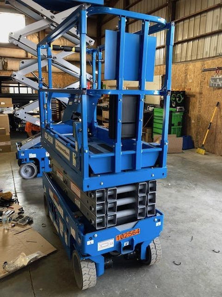 2020 Genie GS-1930 Solid Non Marking Tires, Beacon, Folding rails with half height swing gate, 800W Inverter