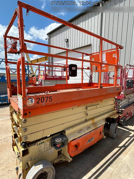 2016 JLG 3246ES