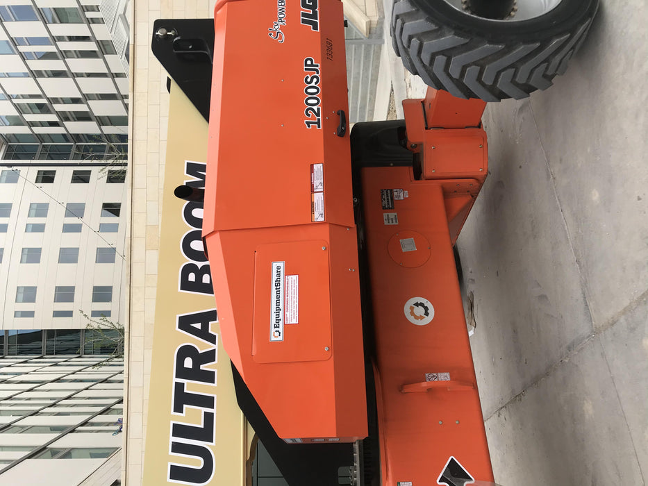 2021 JLG 1200SJP