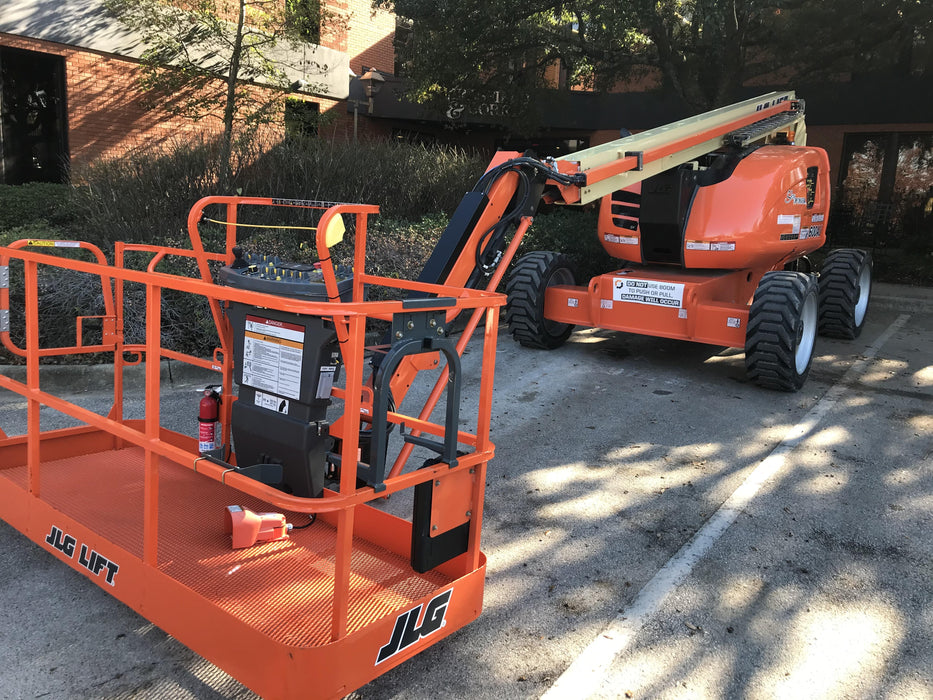 2019 JLG 600AJ