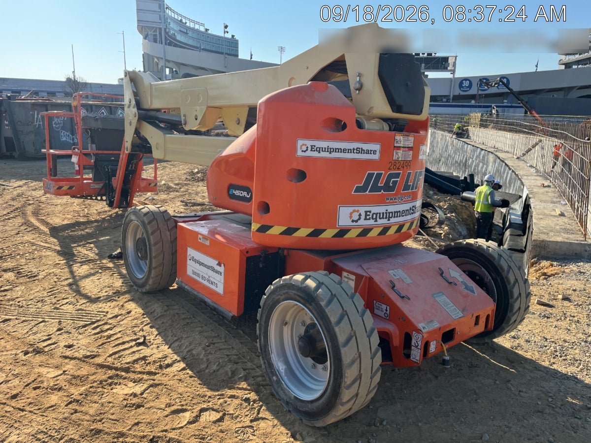 2022 JLG E450AJ