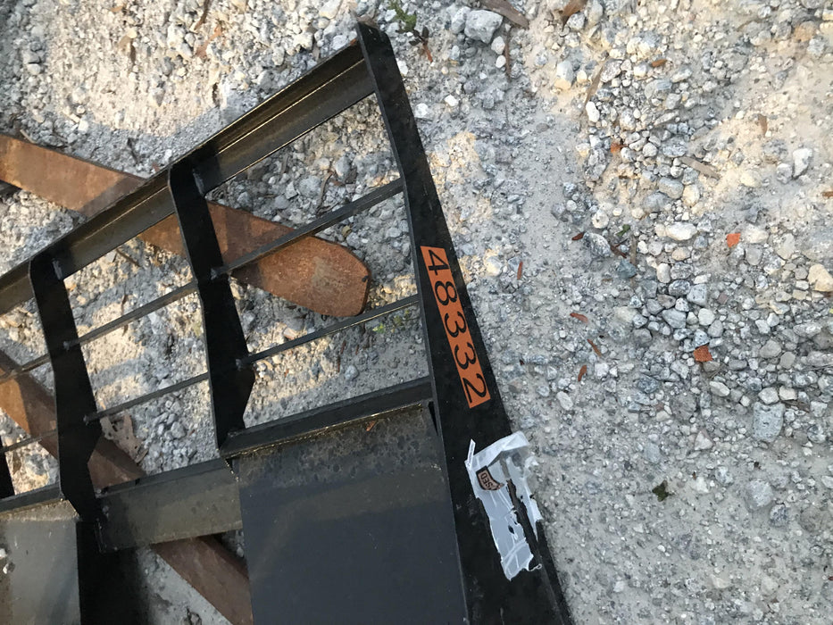 2019 ARROW MATERIAL HANDLING 60" Pallet Forks - Arrow