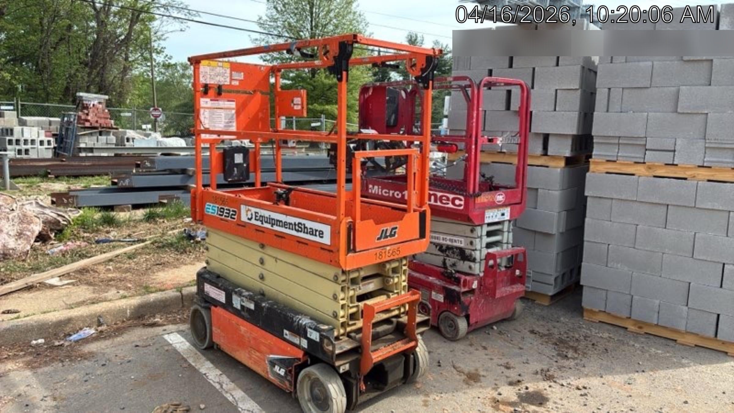 2021 JLG ES1932