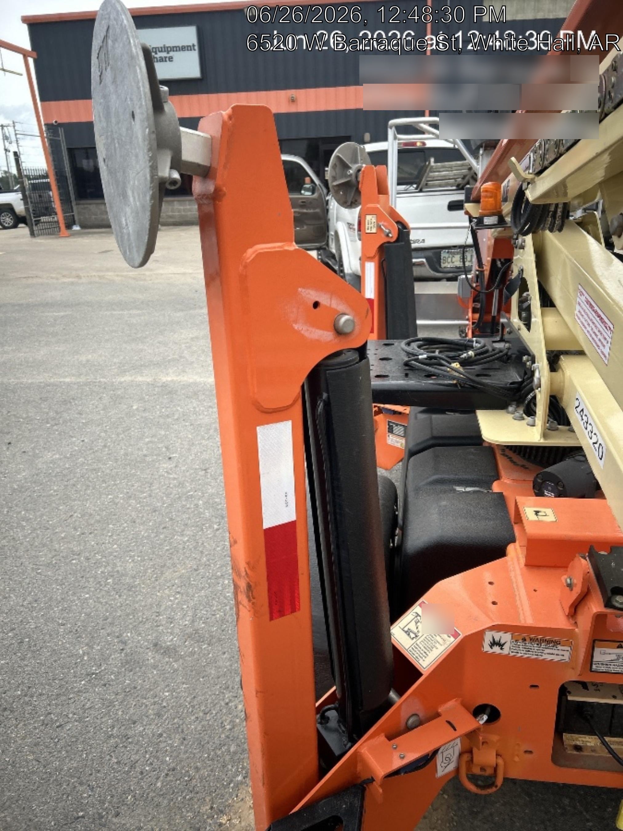 2022 JLG T350