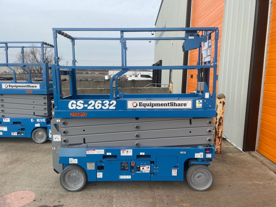 2022 GENIE GS-2632