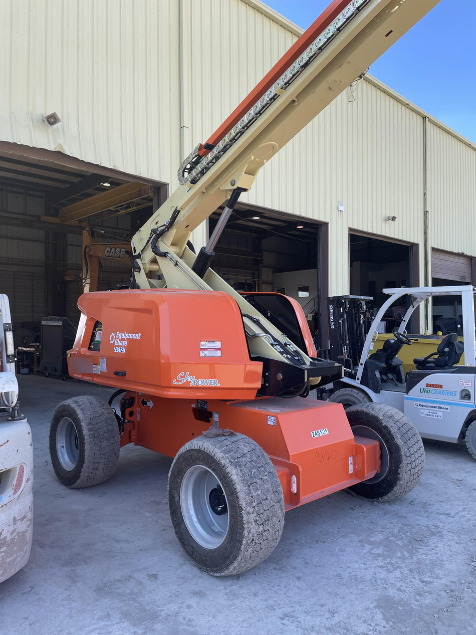 2022 JLG 660SJ