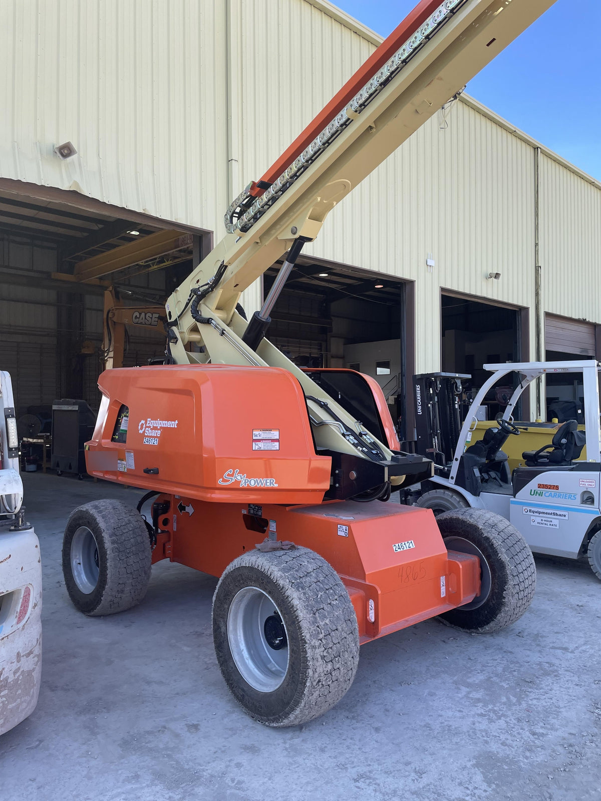 2022 JLG 660SJ