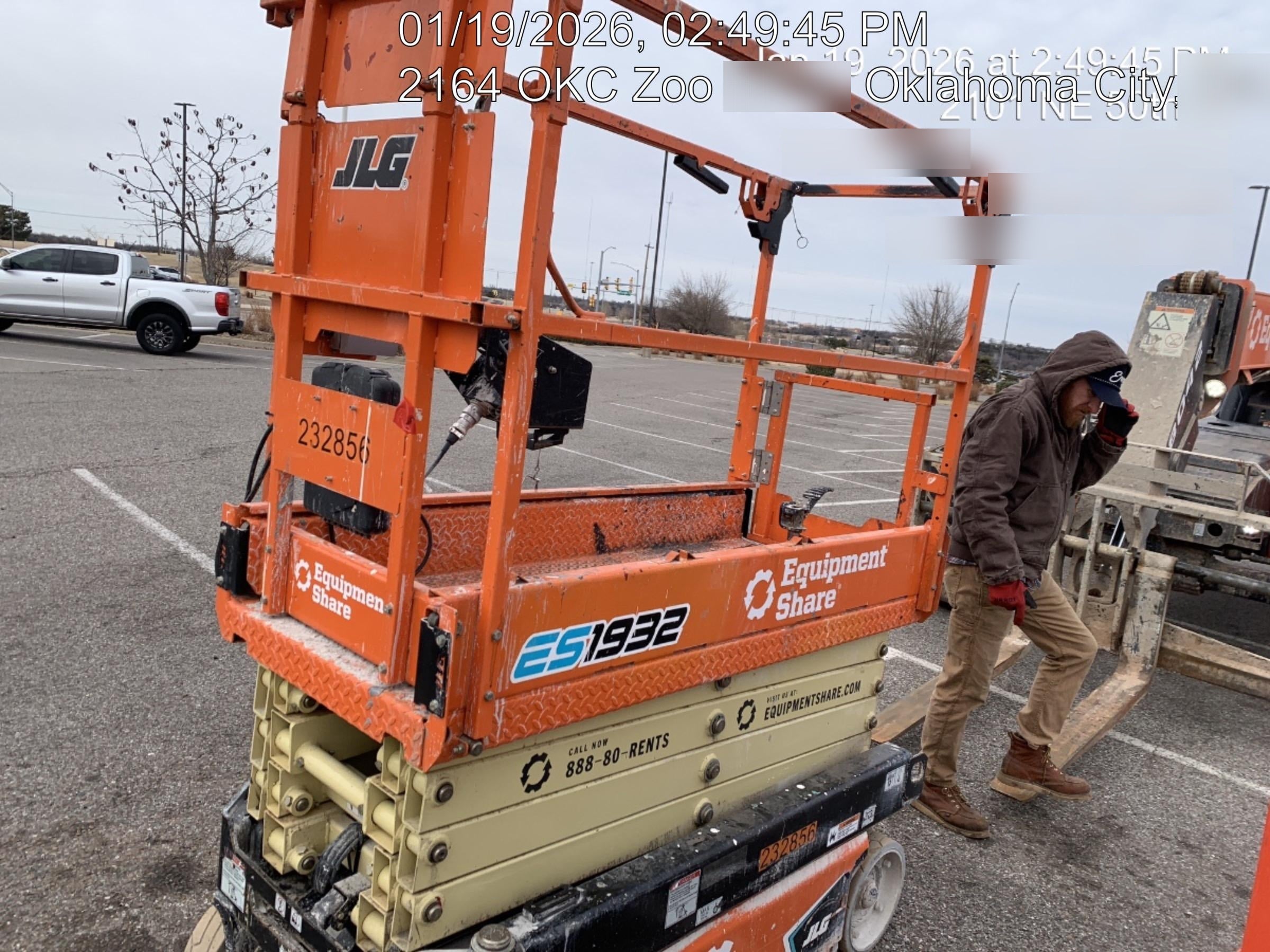 2022 JLG ES1932