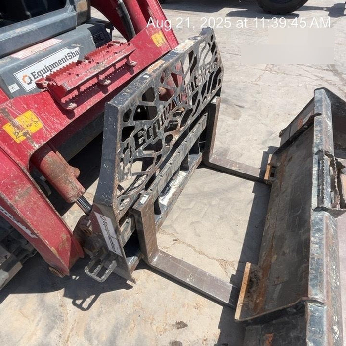 2021 PALADIN 48" Pallet Forks - Paladin