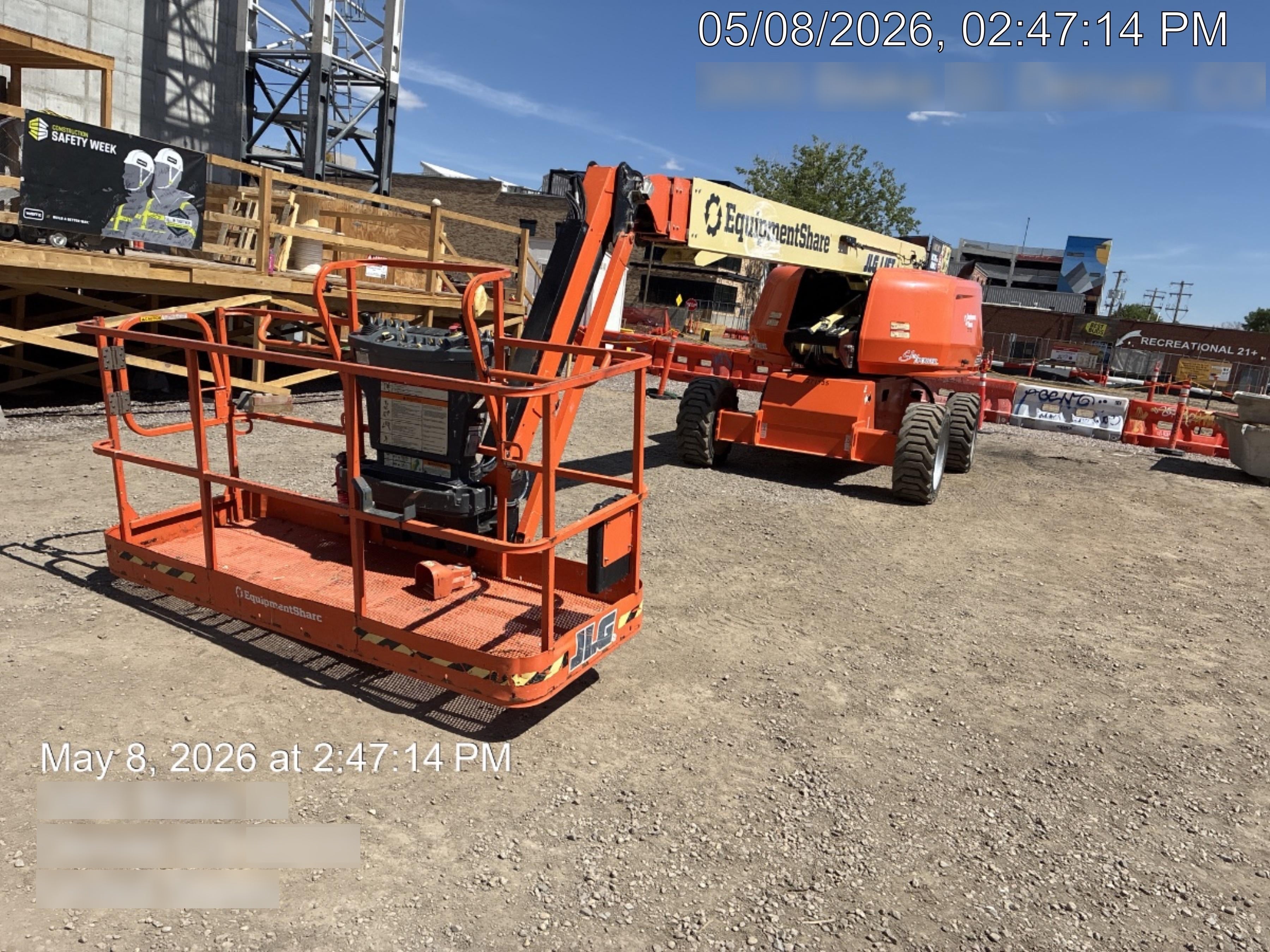 2022 JLG 660SJ