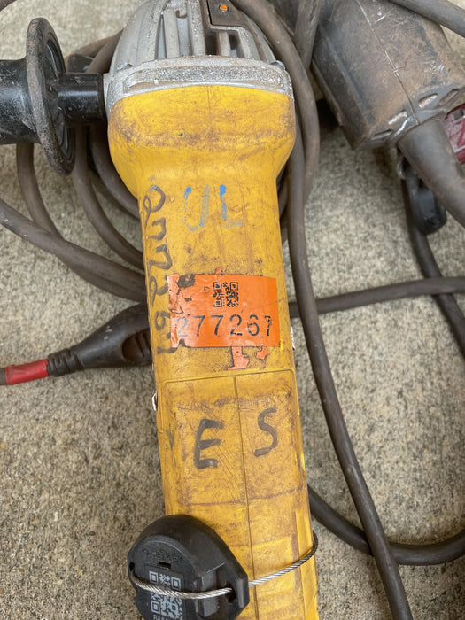 2022 DEWALT DWE402N