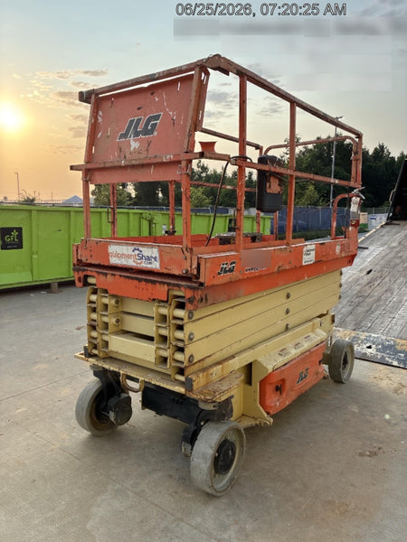 2016 JLG 3246ES