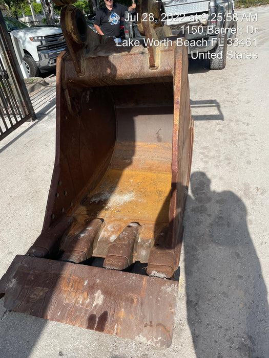 2017 CASE 36" Bucket - Case