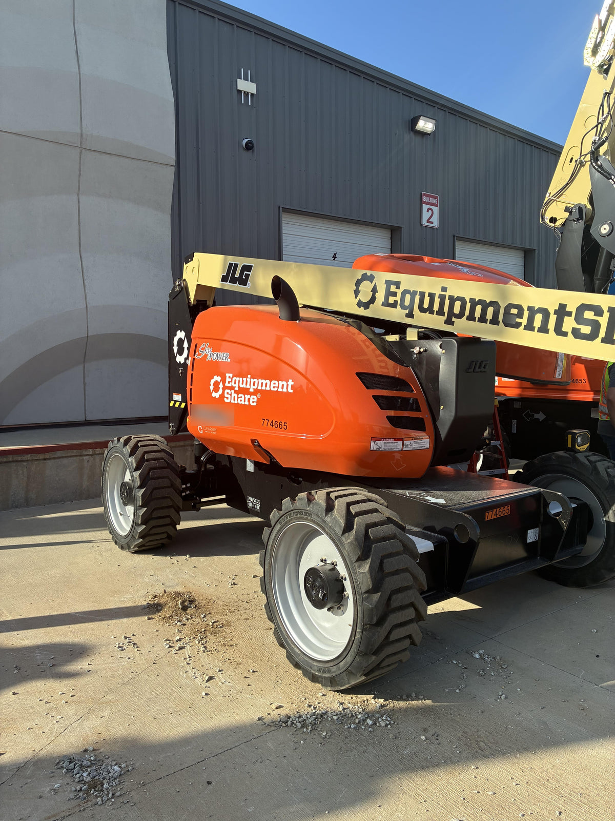 2026 JLG 600AJ