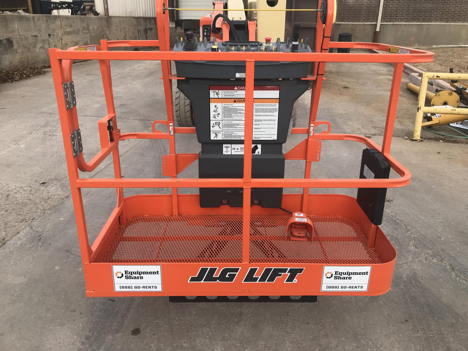 2019 JLG E450AJ