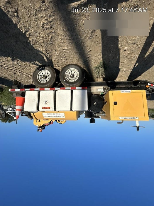 2021 Vac-Tron LP573SDT T4 Koehler Diesel Engine, 500 Gallon Debris Tank, x2 100 Gallon Water Tanks