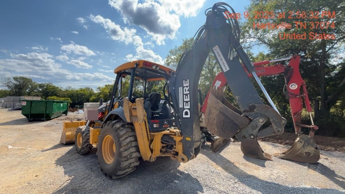 2020 John Deere 410L - Extendable Stick Canopy, 4WD, Extendable Stick, Pilot Controls, 2 Way Hydraulics, TAG Manual QC