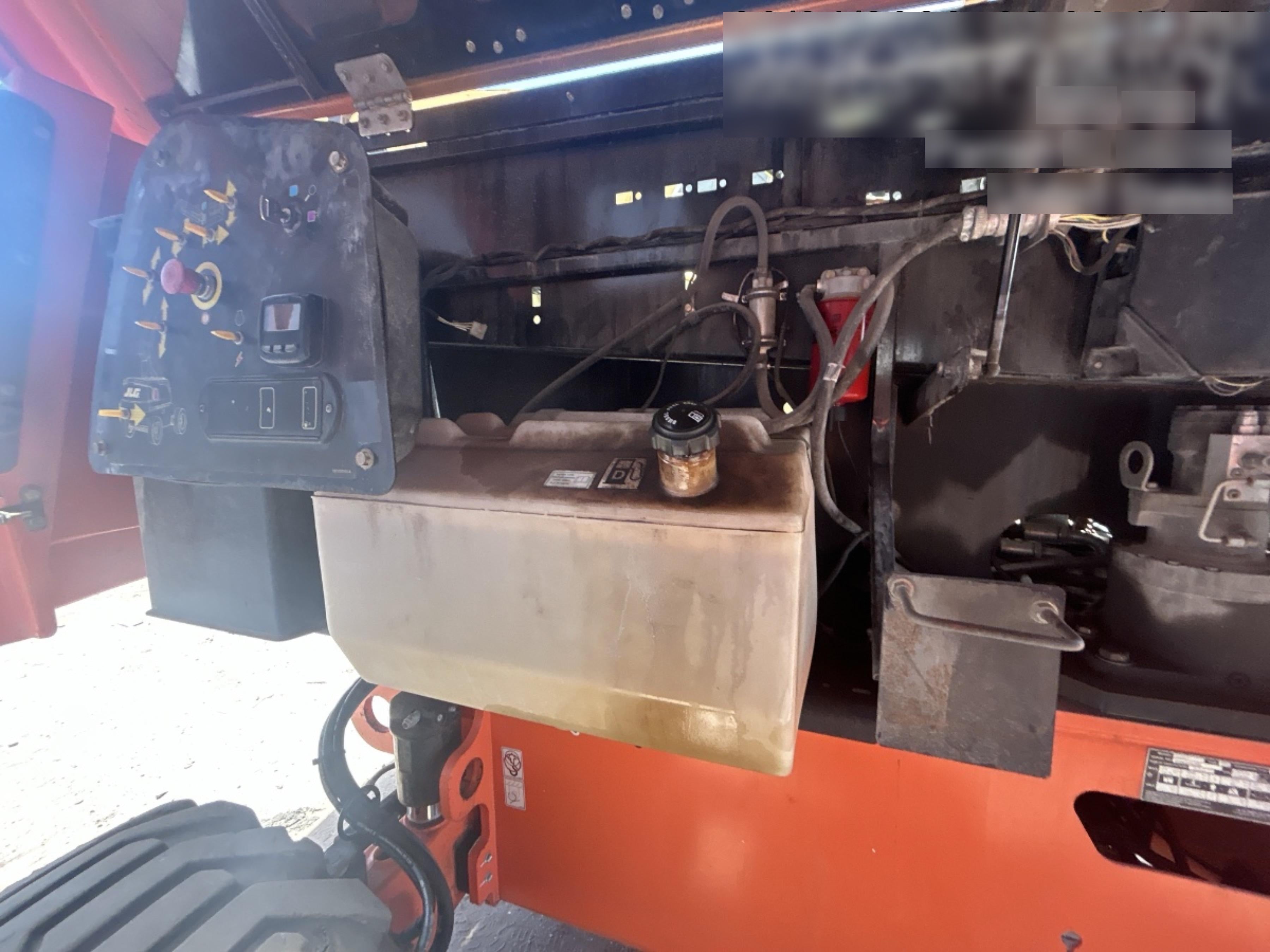 2020 JLG 660SJ
