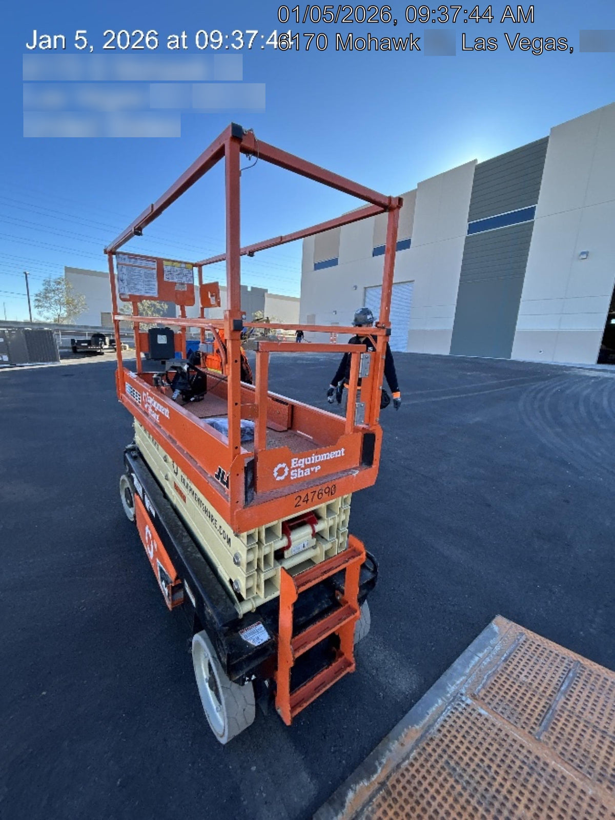 2022 JLG ES2632
