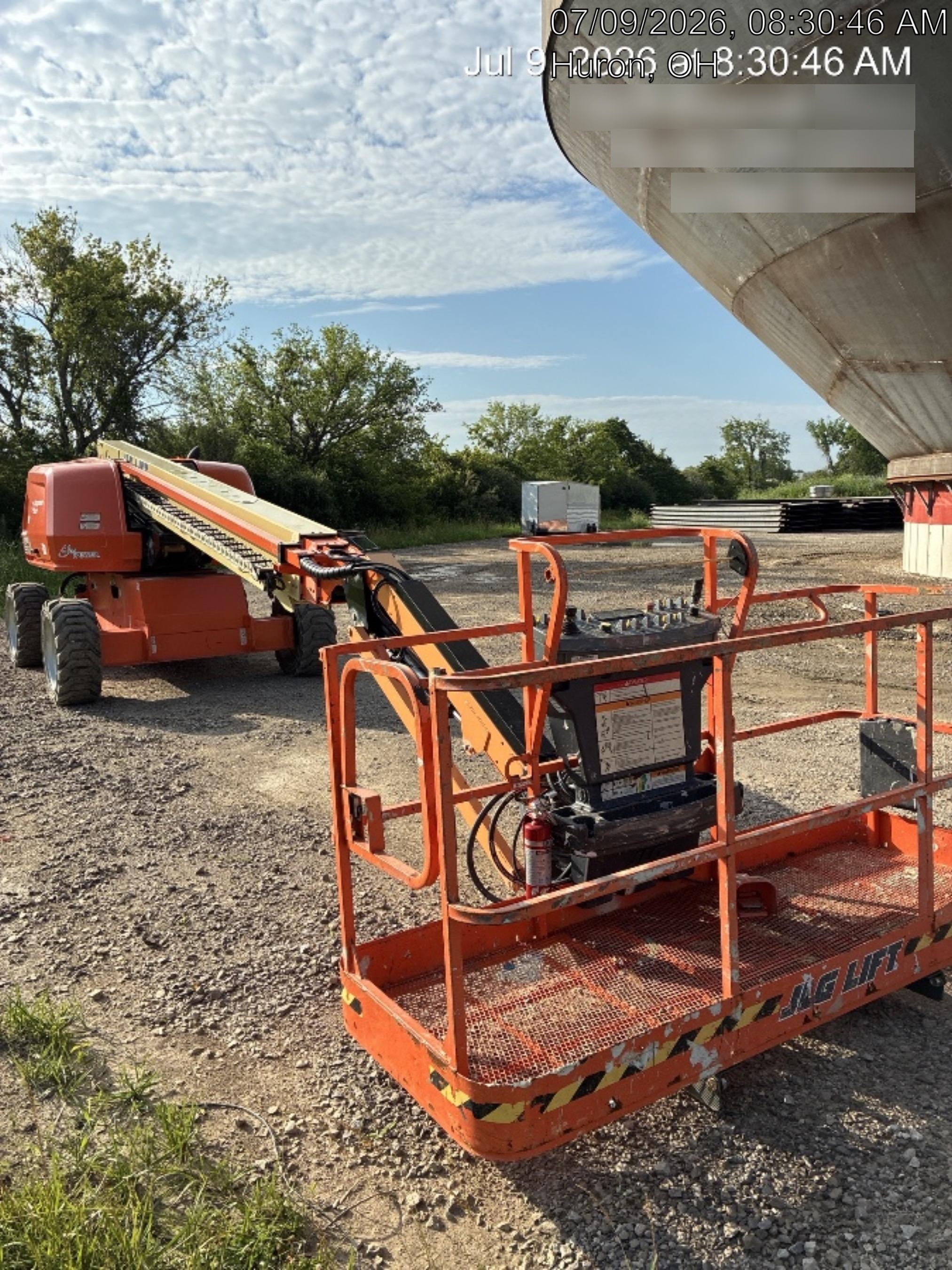2022 JLG 660SJ