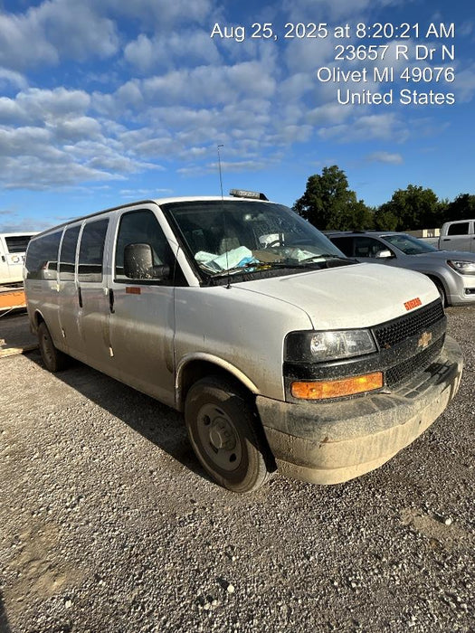 2025 CHEVROLET Express Van - Rental