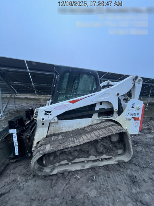 2020 Bobcat T740 74Hp T4, Cab/Heat/Air, Selectable Joystick Controls, Aux Hydraulics, Backup Alarm, P29 Performance Package, Rubber Tracks, Auto Ride Control, Reversing Fan, 7-Pin Attachment Control Kit