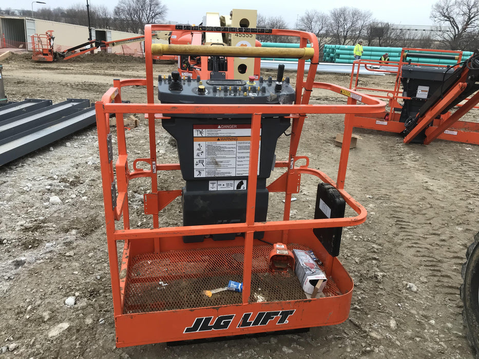 2019 JLG E400AJPN