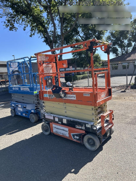 2022 JLG ES1932