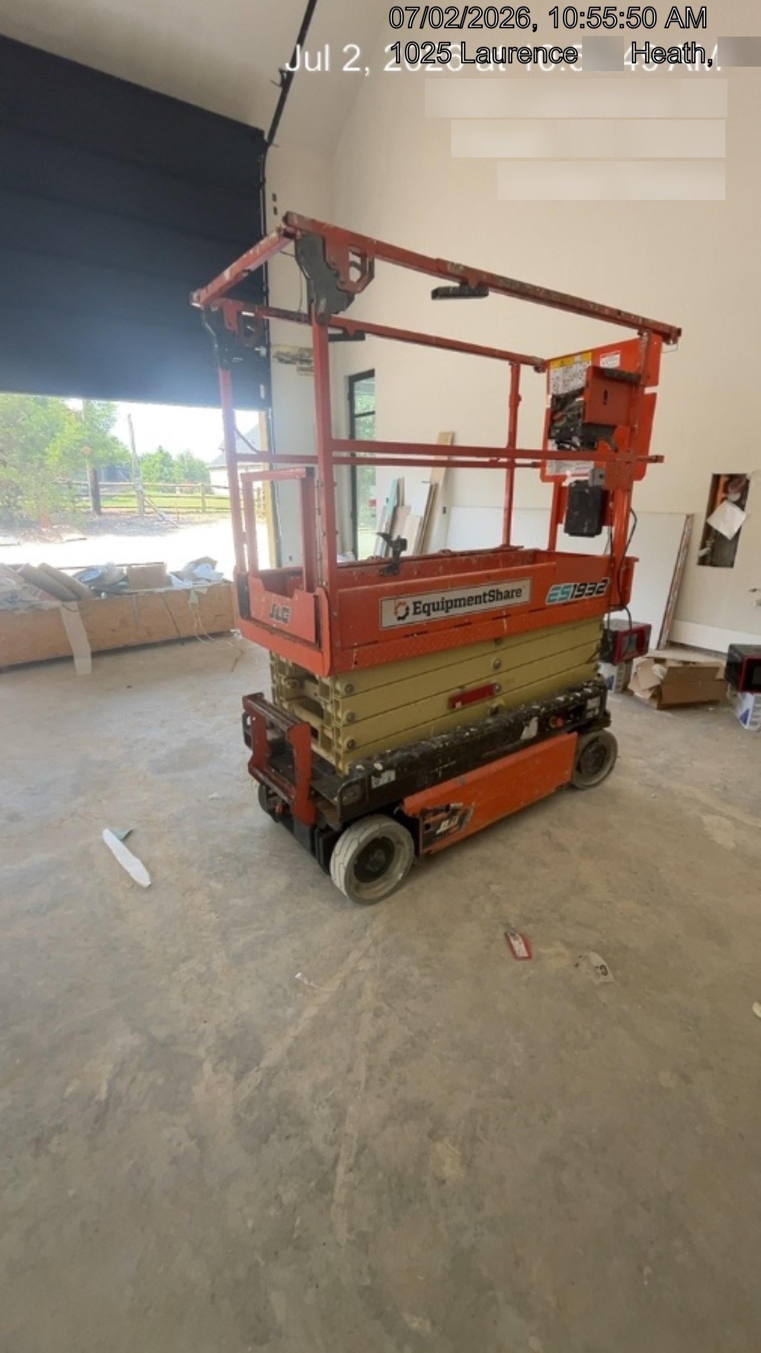 2021 JLG ES1932
