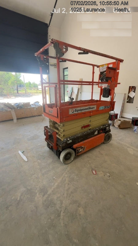 2021 JLG ES1932