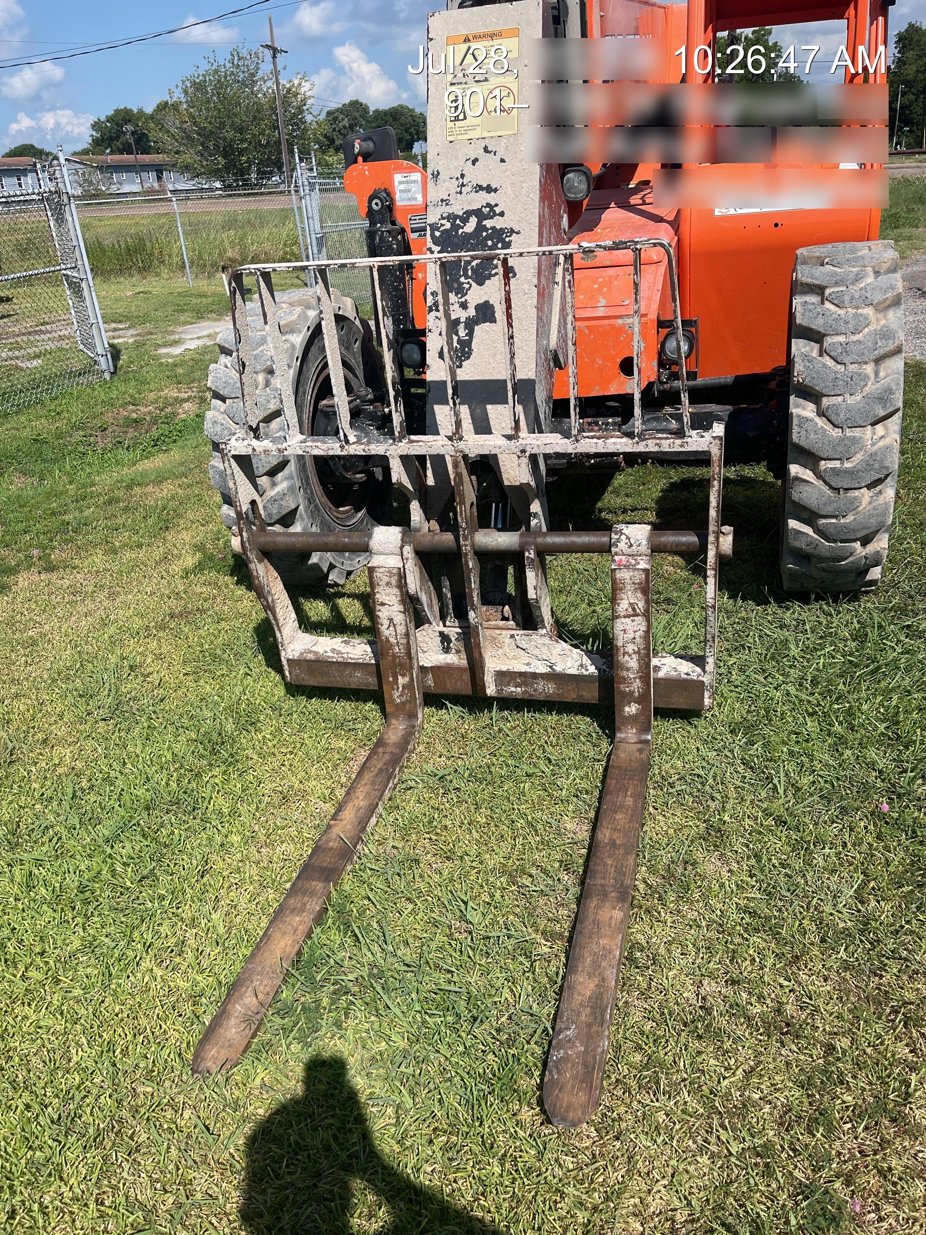 2018 SKYTRAK 8042