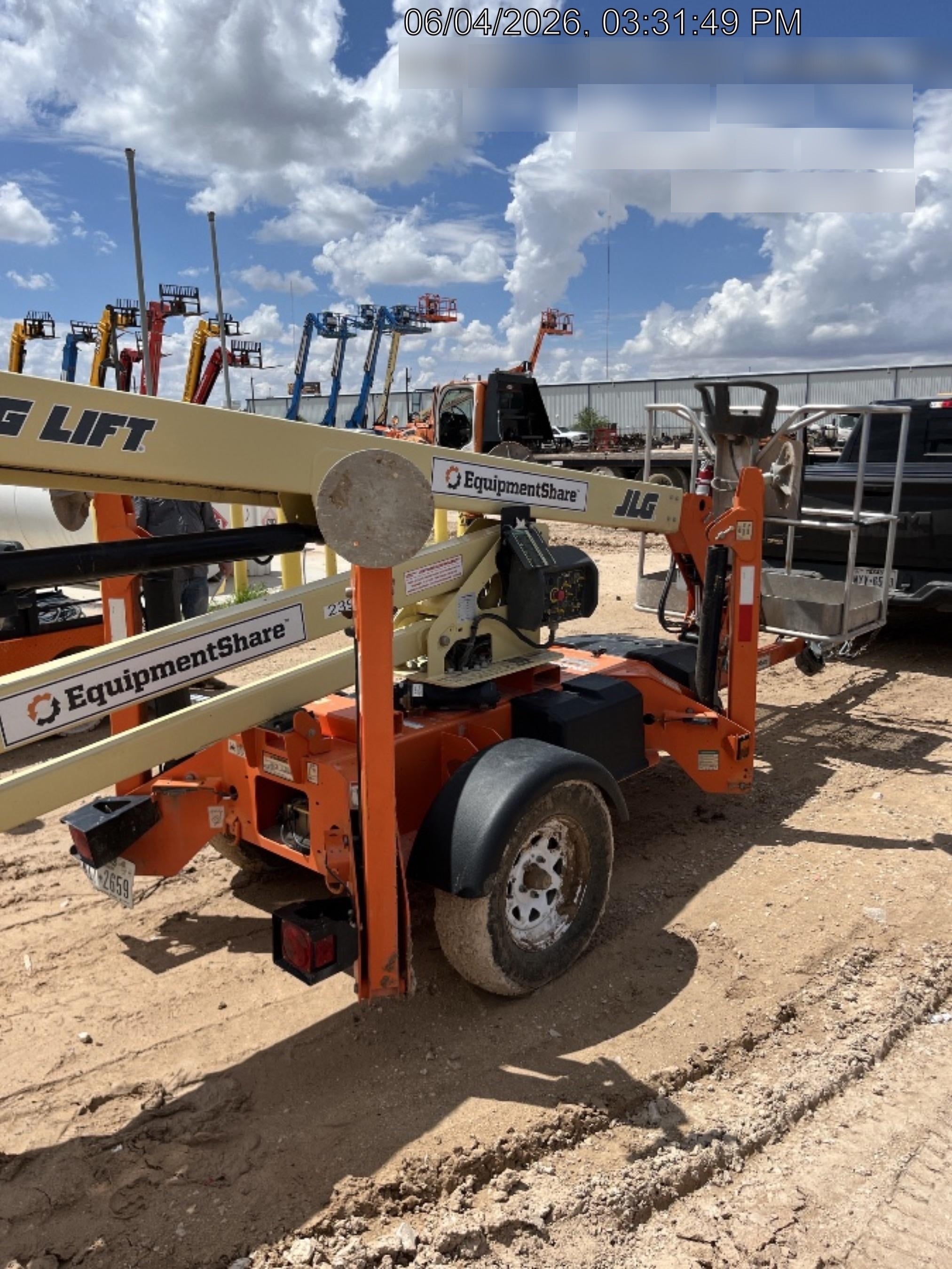 2022 JLG T350
