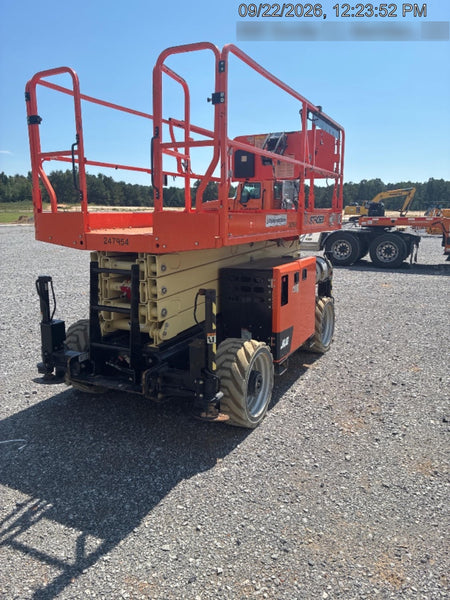 2022 JLG RT4069