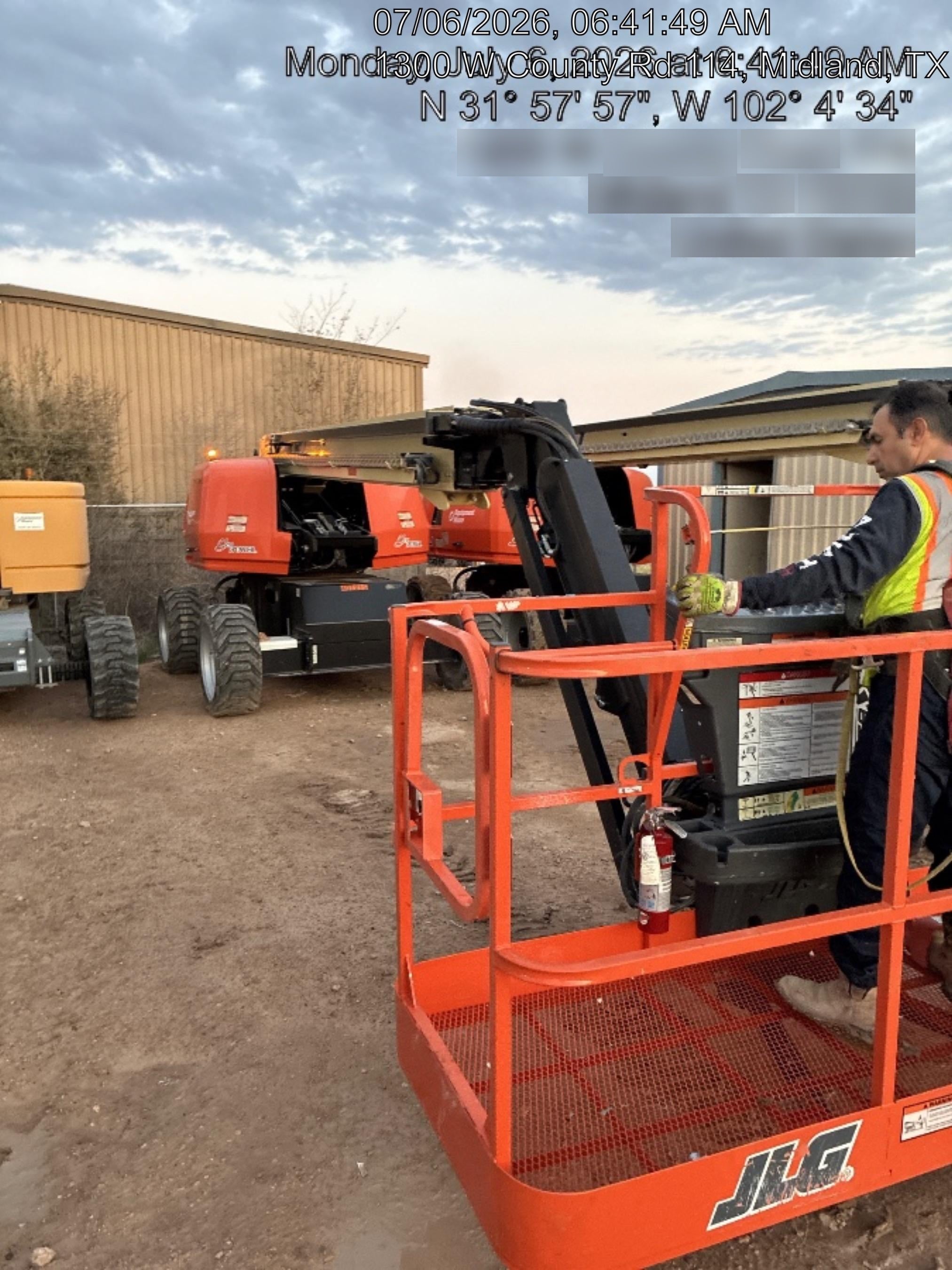 2024 JLG 660SJ