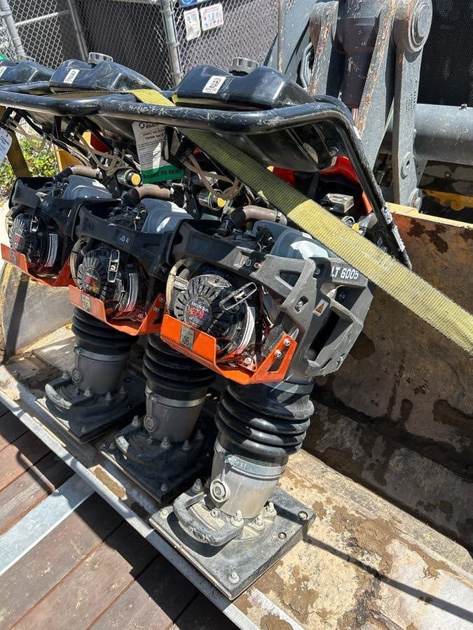 2025 HUSQVARNA LT6005