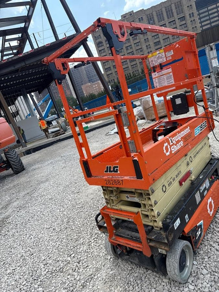 2022 JLG ES1932