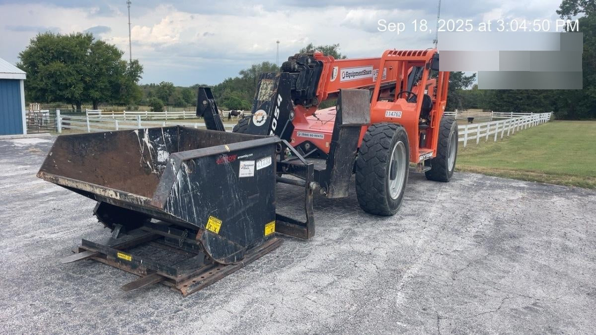 2019 ARROW MATERIAL HANDLING Dump Hopper