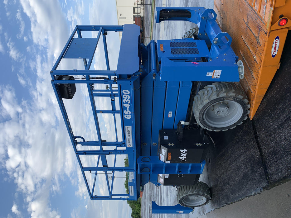 2020 GENIE GS-4390 RT