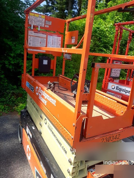 2022 JLG ES1932