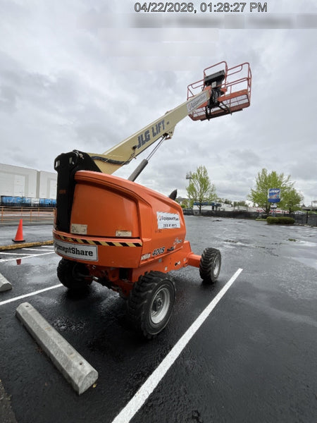 2020 JLG 400S