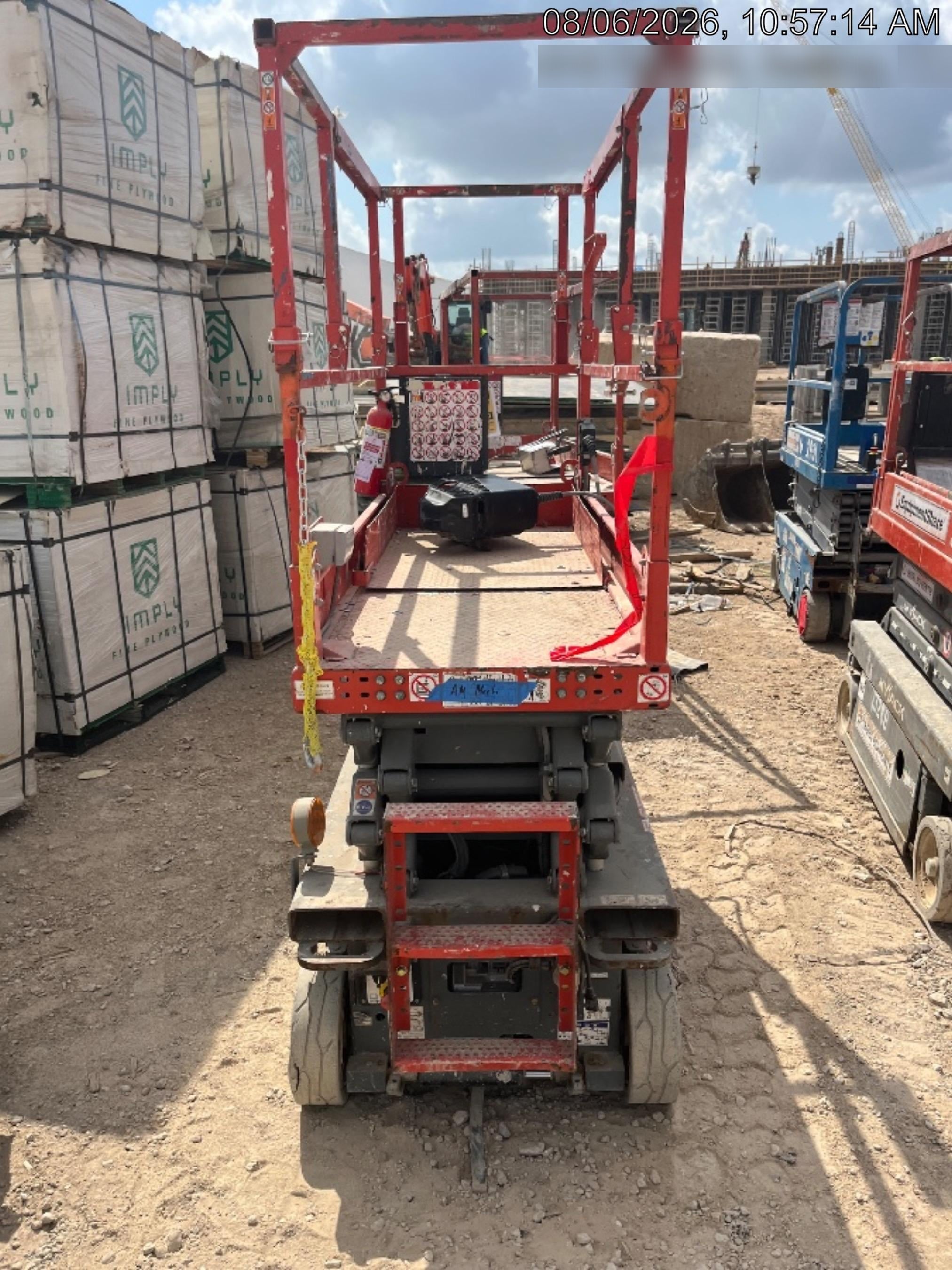 2020 Skyjack SJIII-3219 Solid NM Tires, Half height spring hinged entry gate, Dual Beacons, 800W Inverter