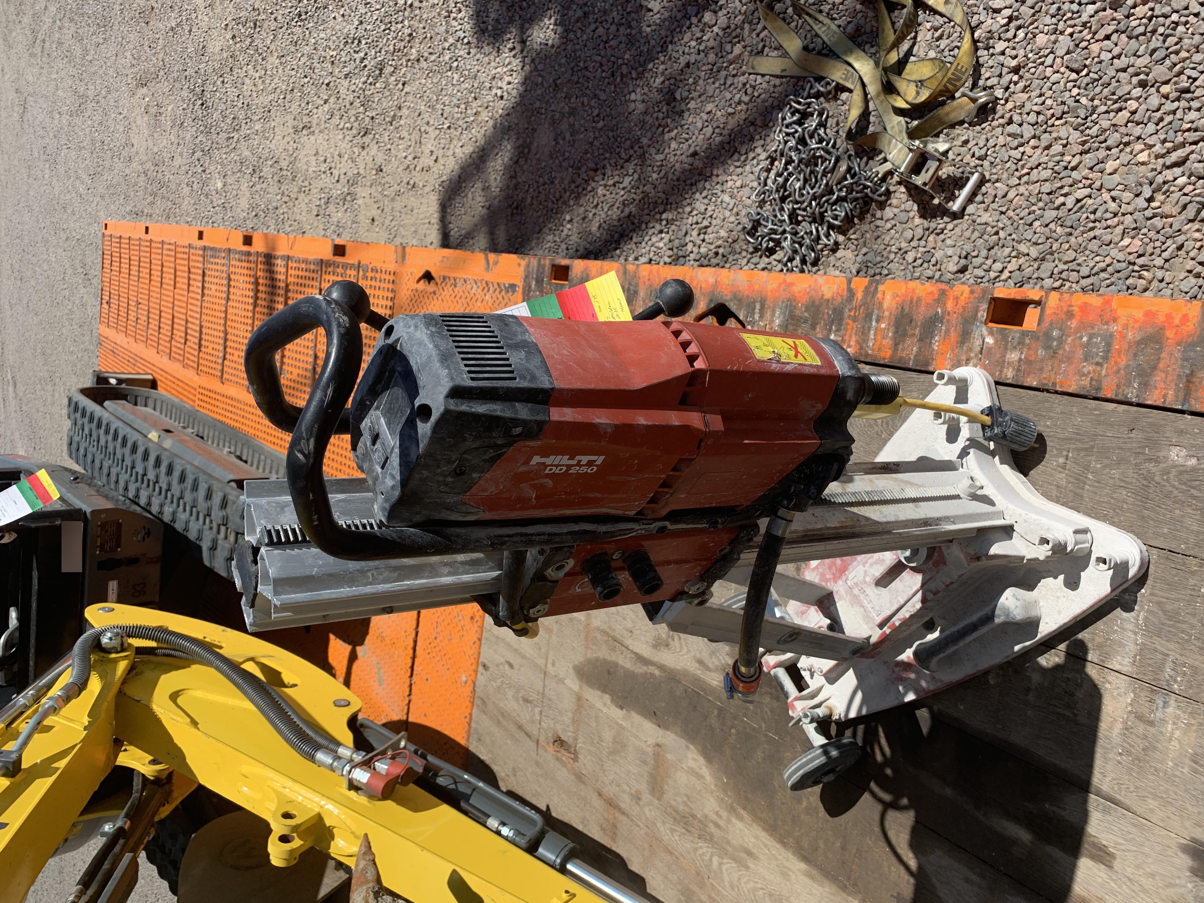 2020 HILTI DD 250
