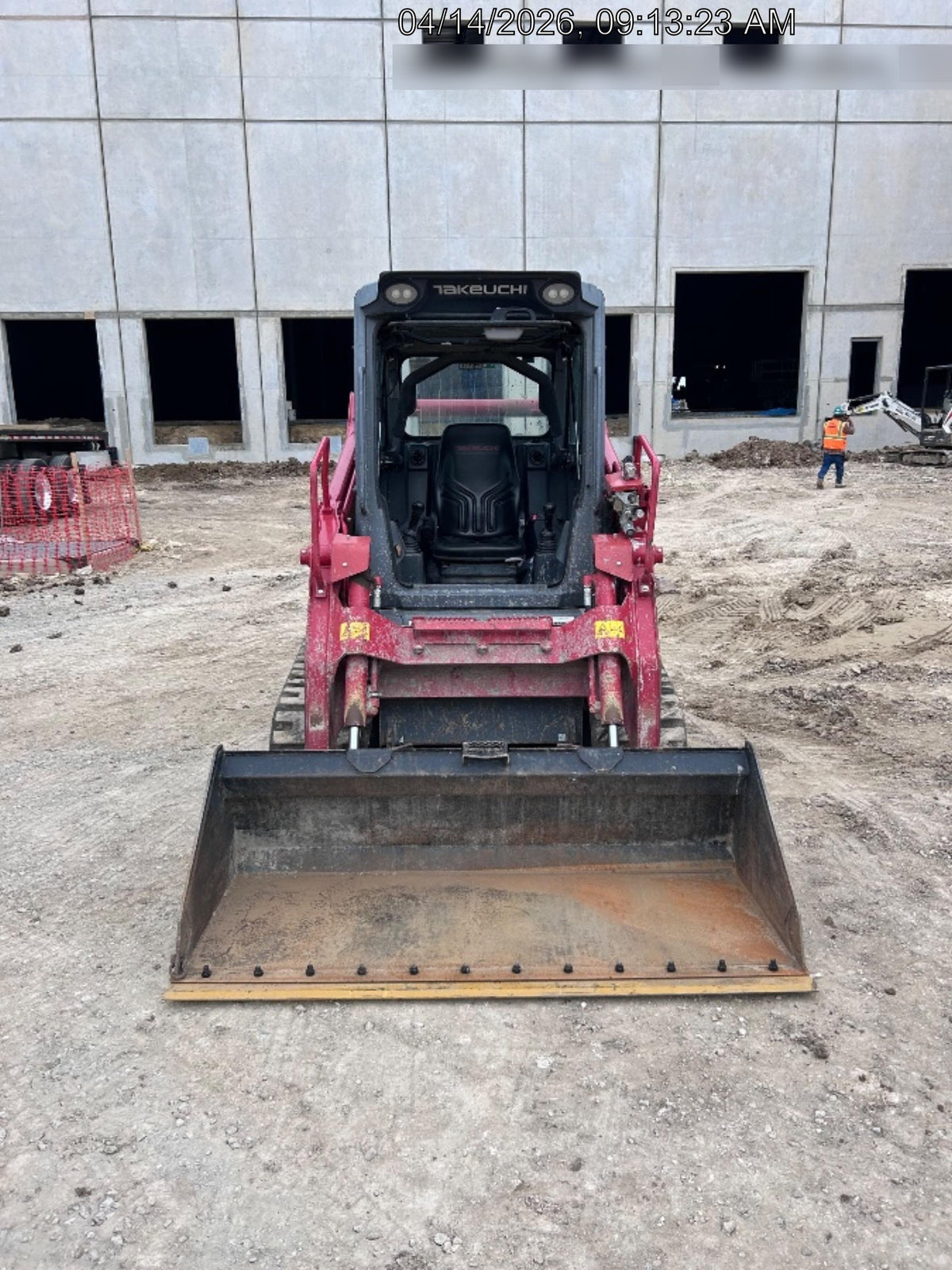 2023 TAKEUCHI TL10V2-CR