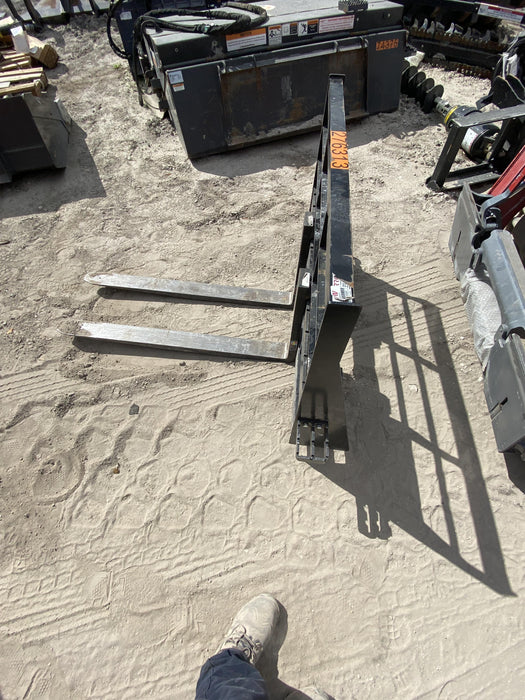 2022 ARROW MATERIAL HANDLING 48" Pallet Forks - Arrow