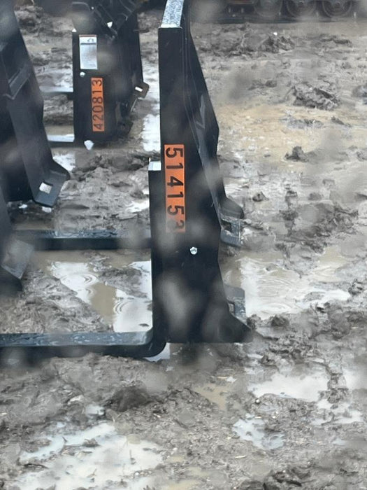 2025 ARROW MATERIAL HANDLING 48" Pallet Forks - Arrow