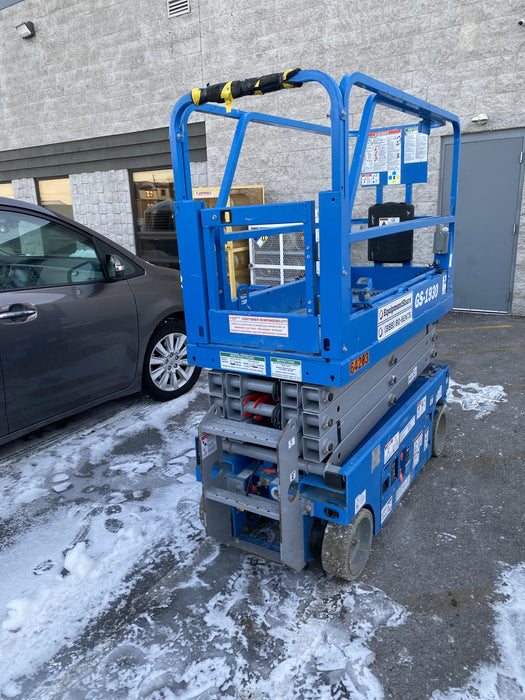 2020 Genie GS-1930 Solid Non Marking Tires, Beacon, Folding rails with half height swing gate