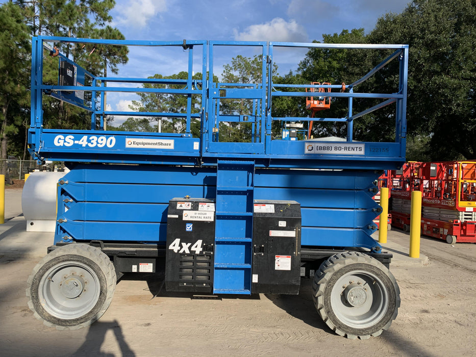 2020 GENIE GS-4390 RT
