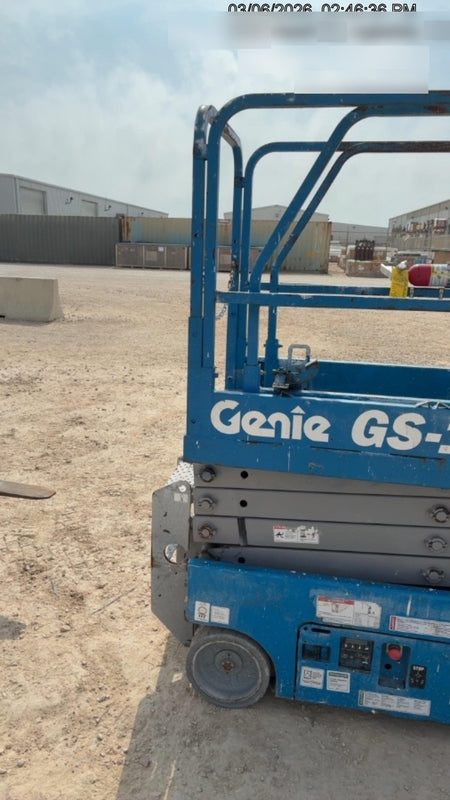 2017 Genie GS-1930 Genie GS-1930 Lift w/Fixed Rail and Chain Entry
