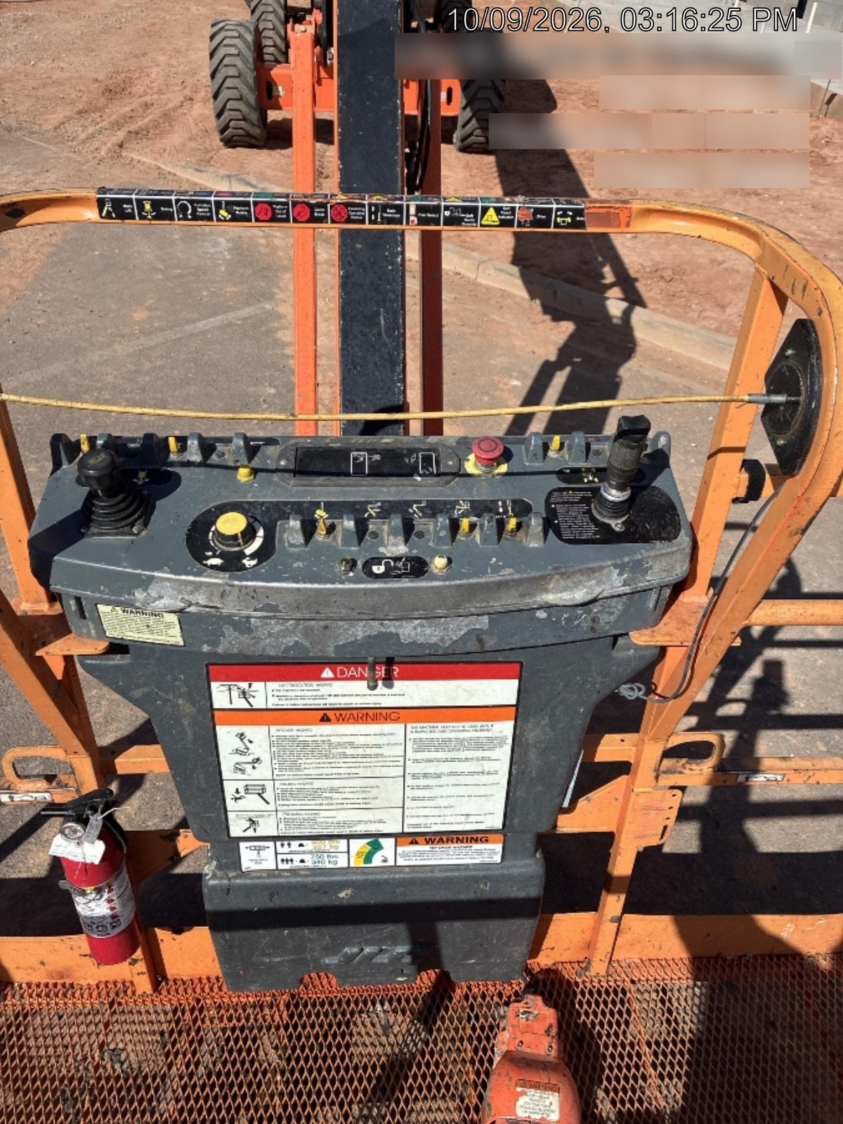 2020 JLG 860SJ